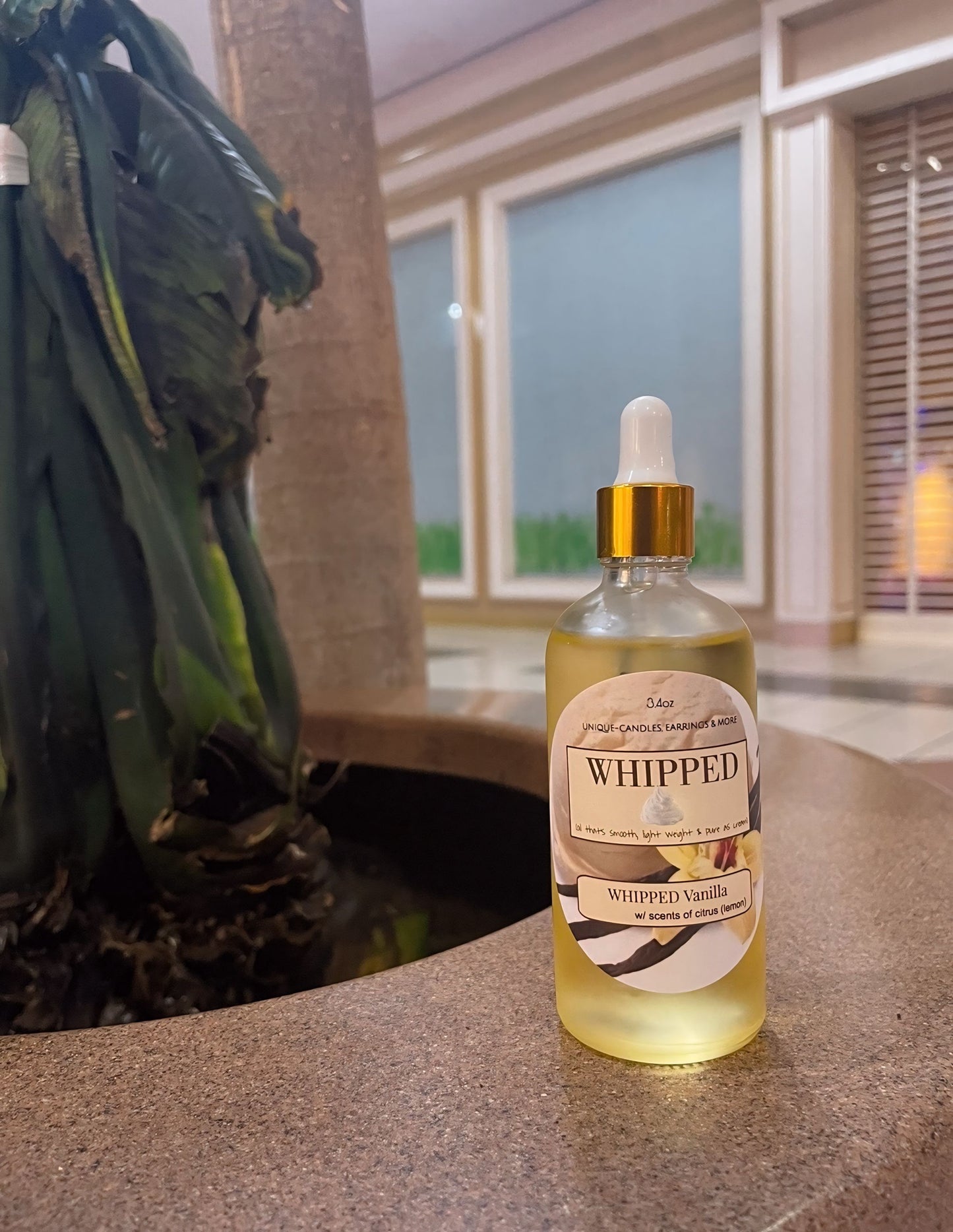 UNIQUE WHIPPED (Body Oil)(Vanilla)