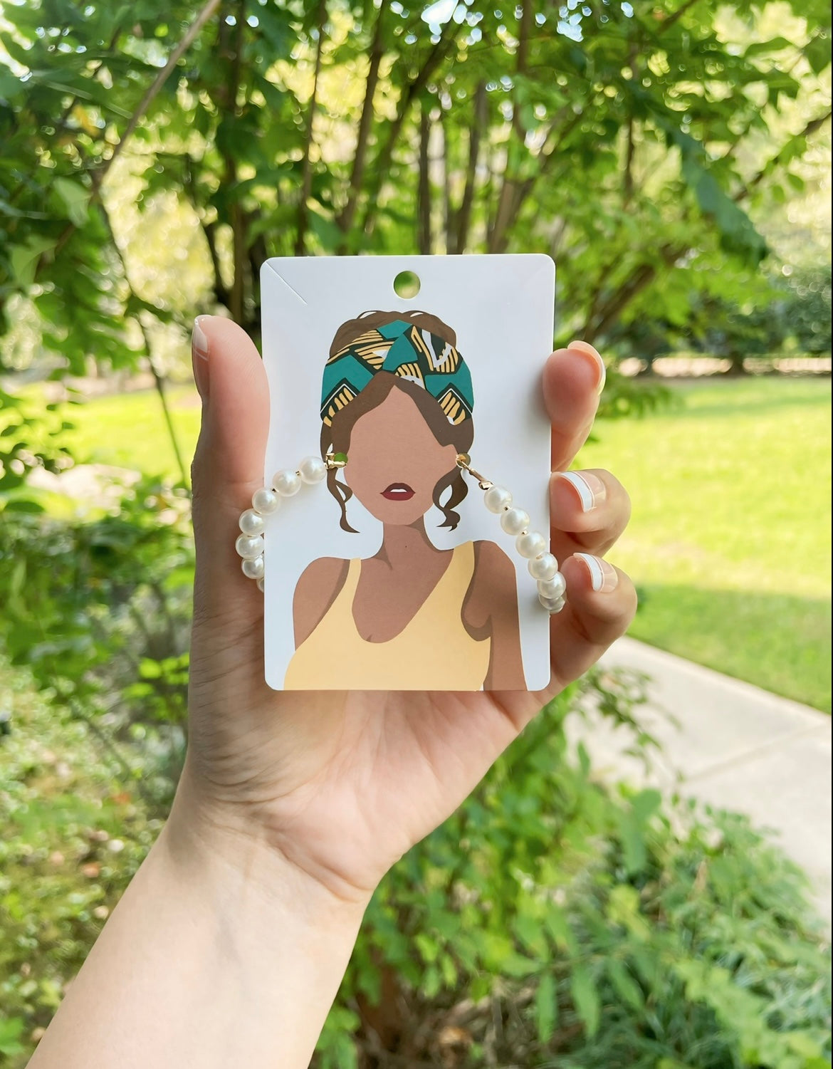 UNIQUE It Girl Earrings