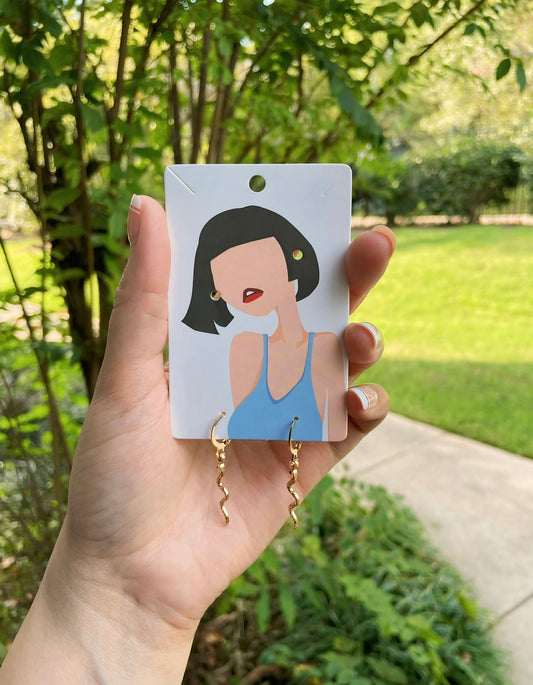 UNIQUE It Girl Earrings