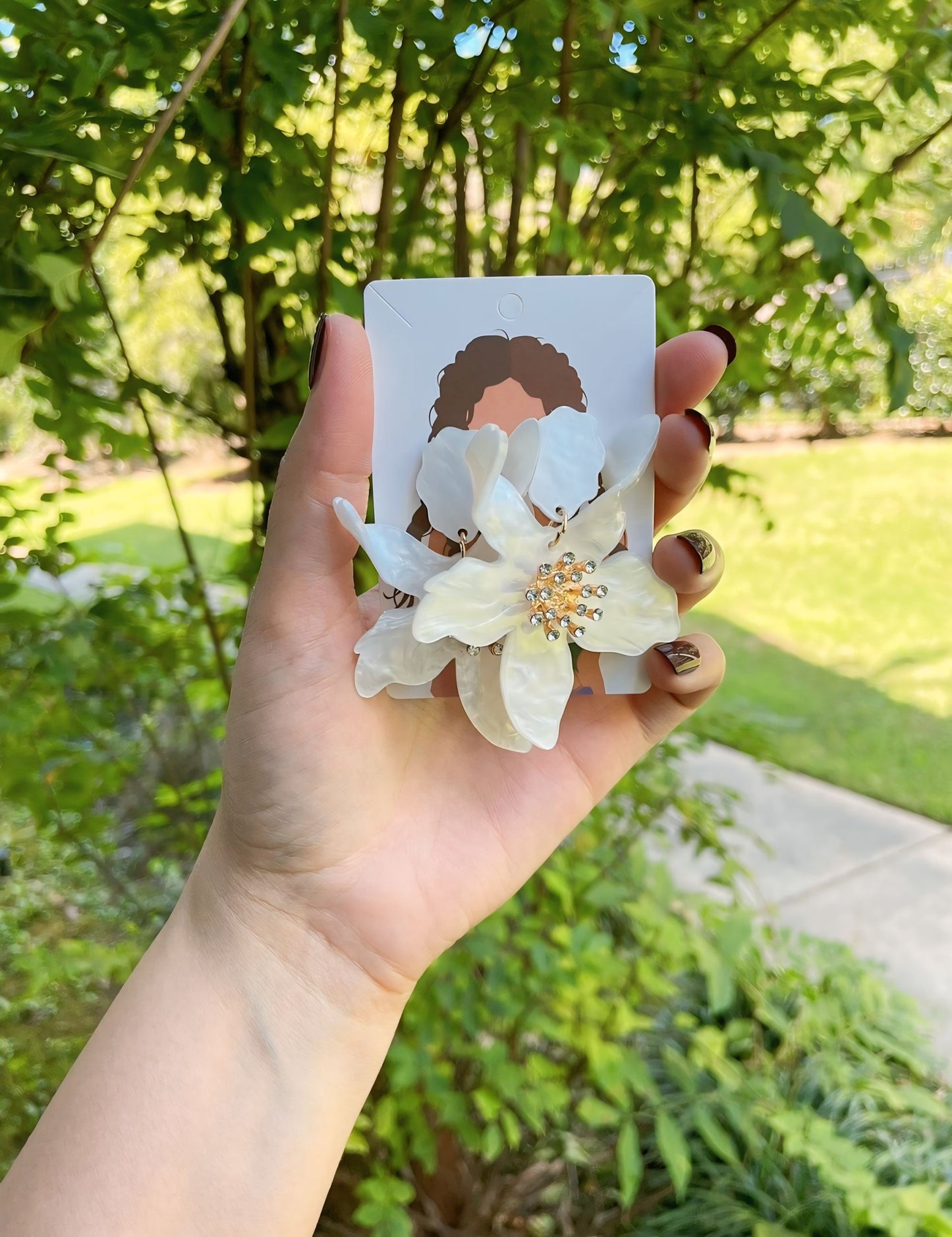 UNIQUE White Earrings