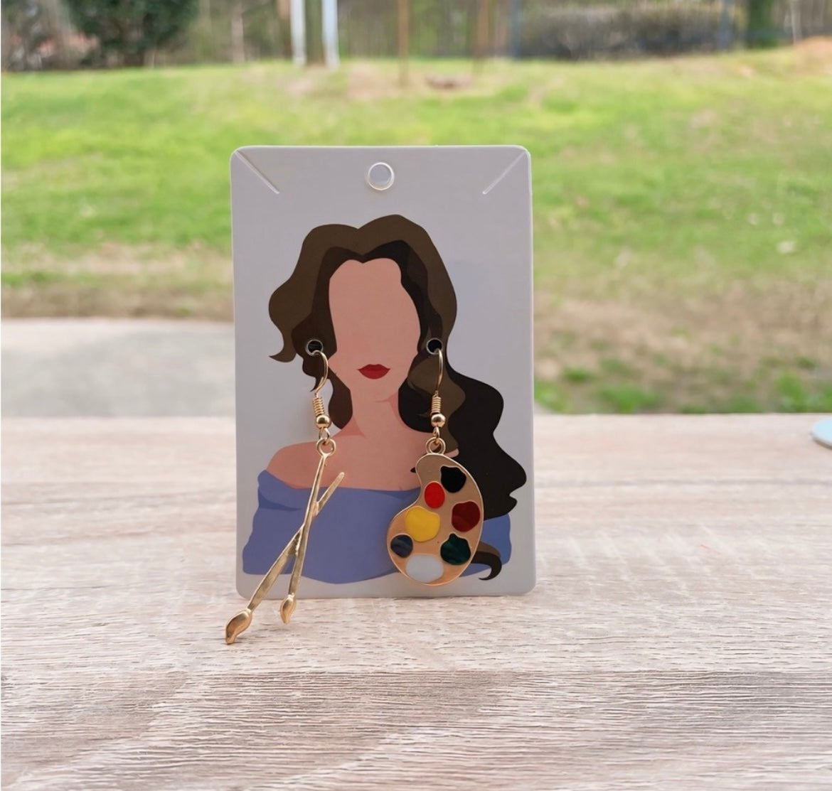 UNIQUE Brown Earrings