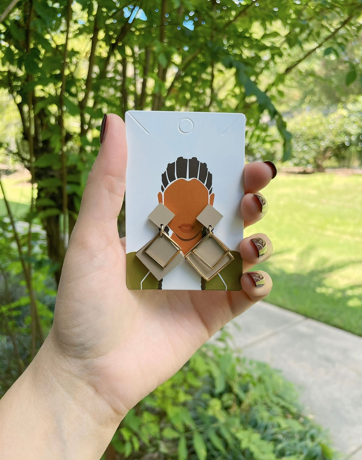 UNIQUE Brown Earrings