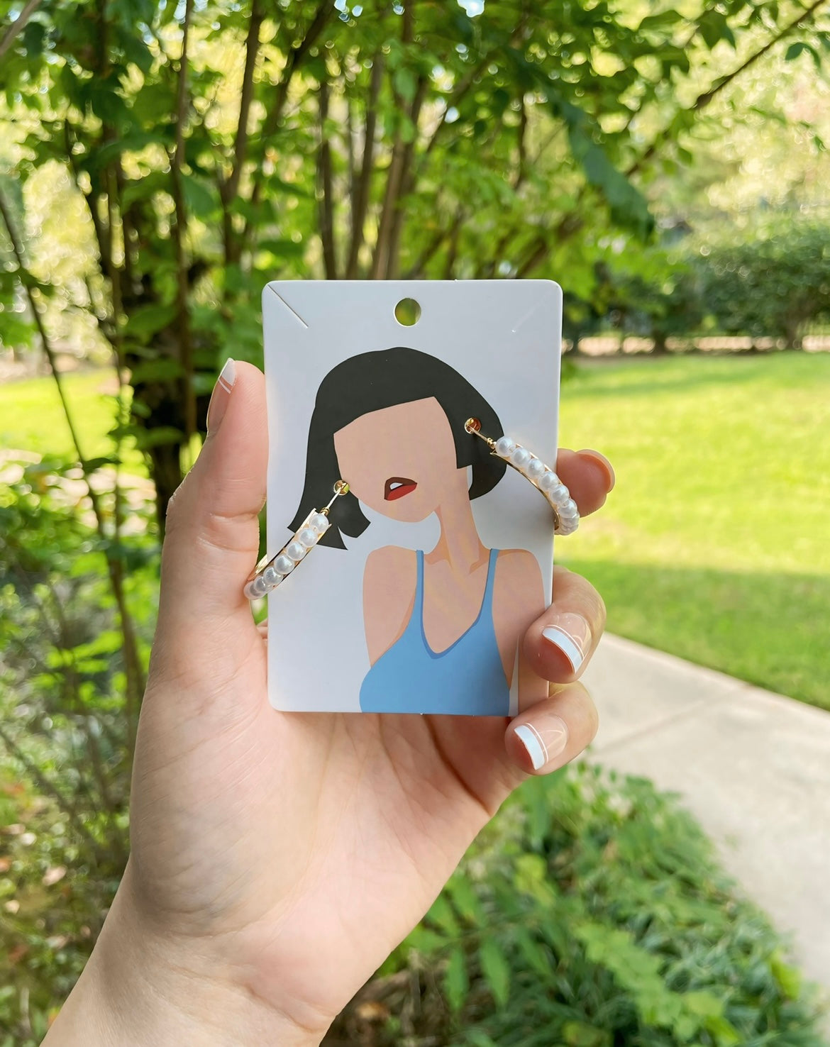 UNIQUE It Girl Earrings