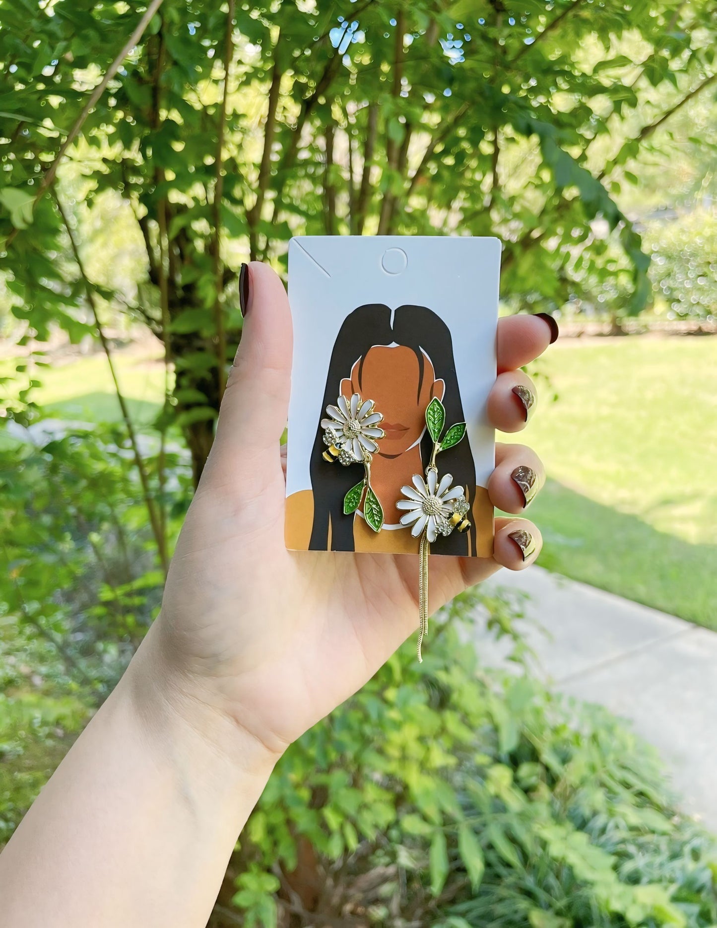 UNIQUE White Earrings