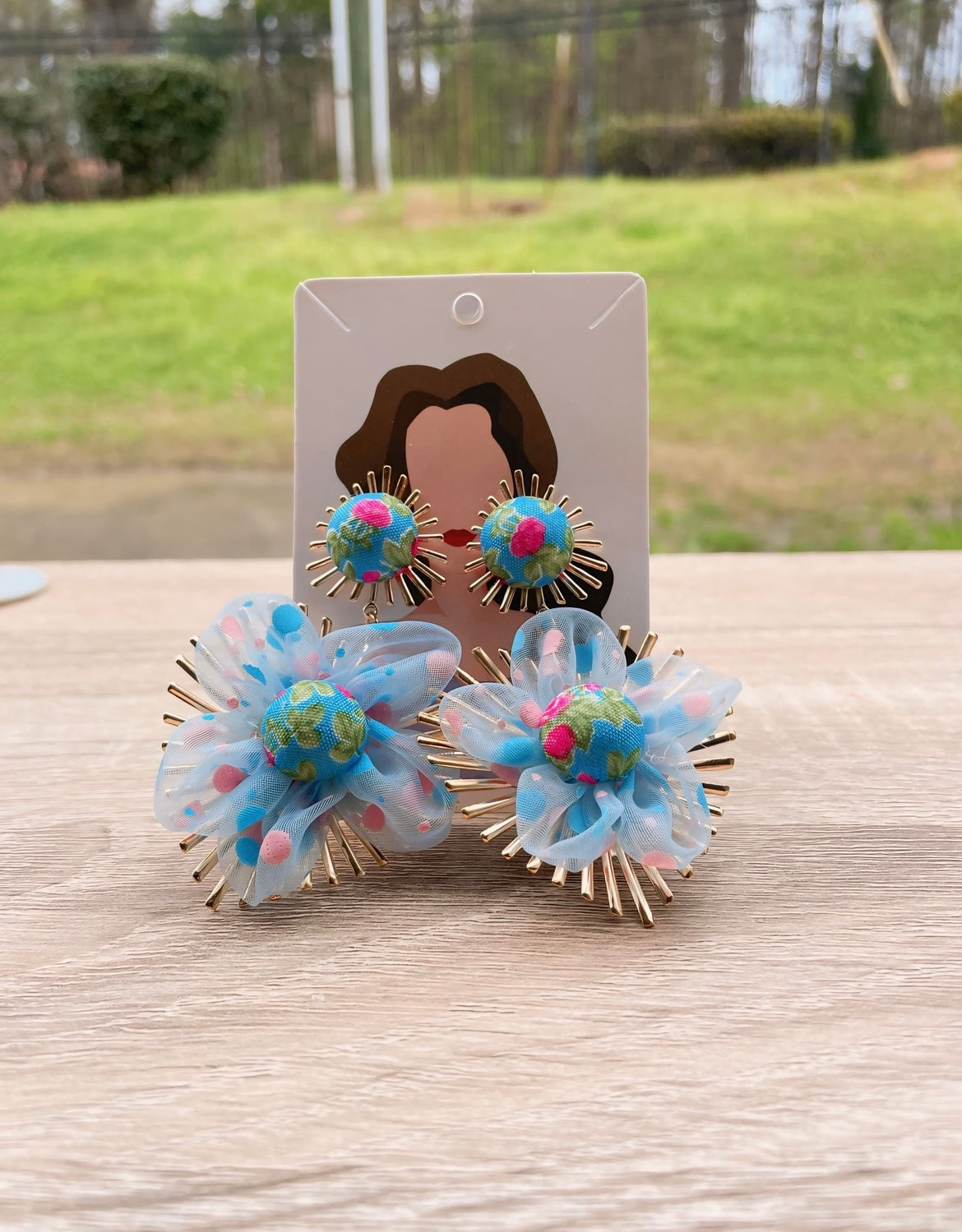 UNIQUE Dolly Land Earrings